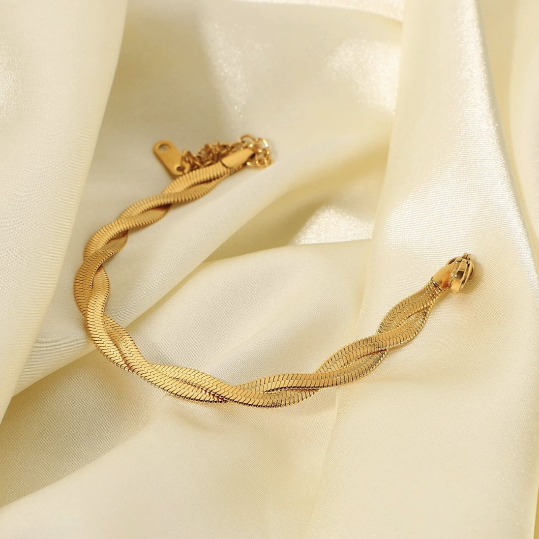 Trendy Golden Bracelet
